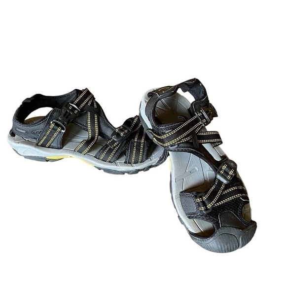 Wilson’s Men’s Summer/Water/Land Adjustable Rubber Sandals - Size 11 - Picture 7 of 10